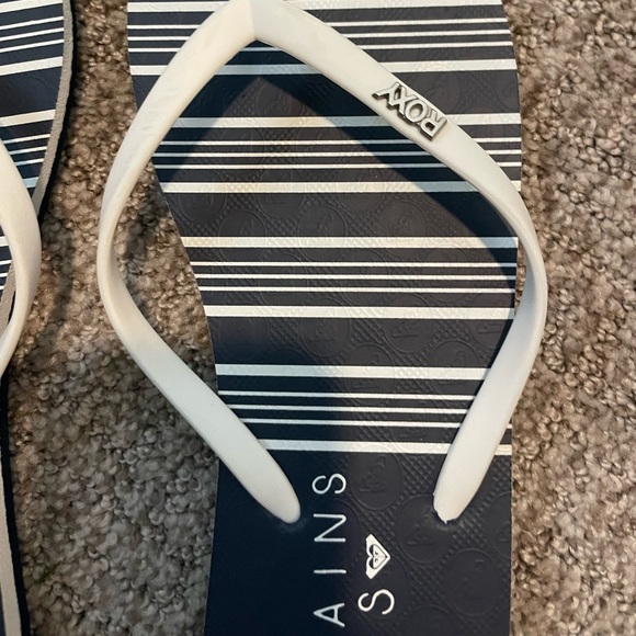 Navy Blue and White Roxy Flip Flops - Picture 2 of 5
